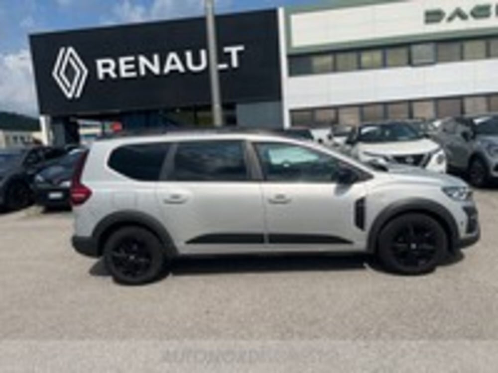 Dacia Jogger usata a Udine (4)