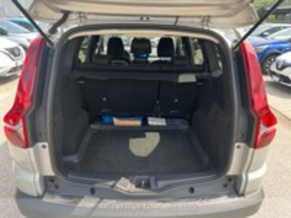 Dacia Jogger usata a Udine (9)