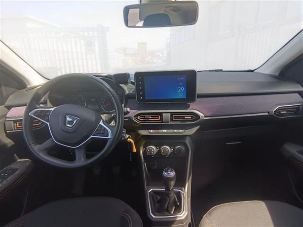 Dacia Sandero usata a Livorno (10)