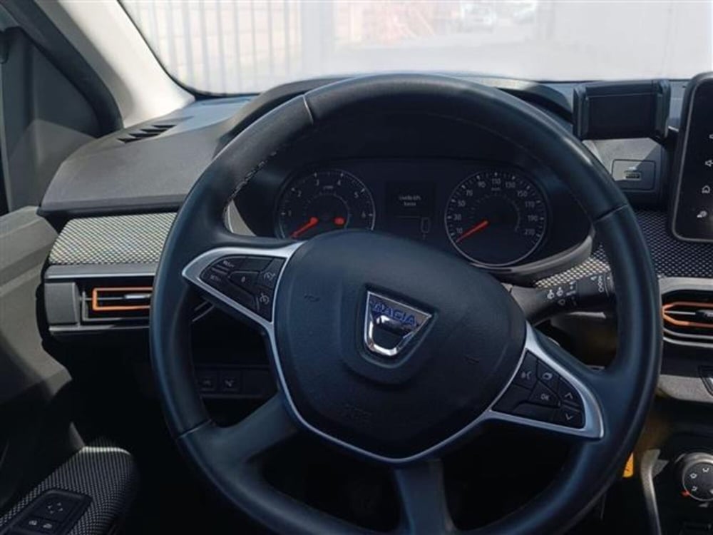 Dacia Sandero usata a Livorno (12)
