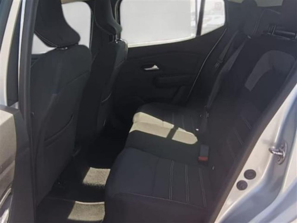 Dacia Sandero usata a Livorno (14)