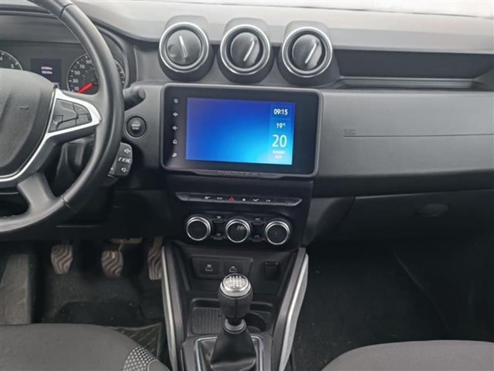 Dacia Duster usata a Livorno (11)