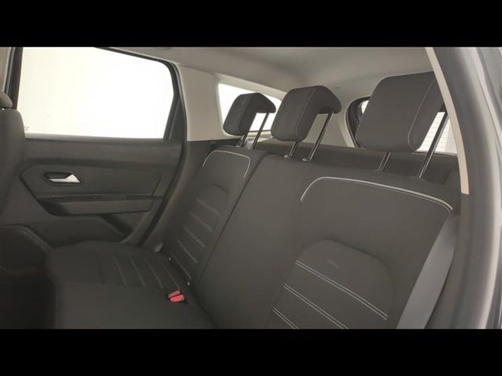 Dacia Duster usata a Milano (10)