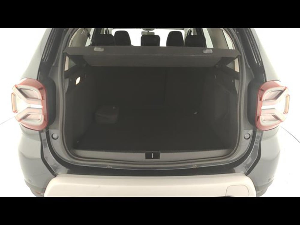Dacia Duster usata a Milano (13)