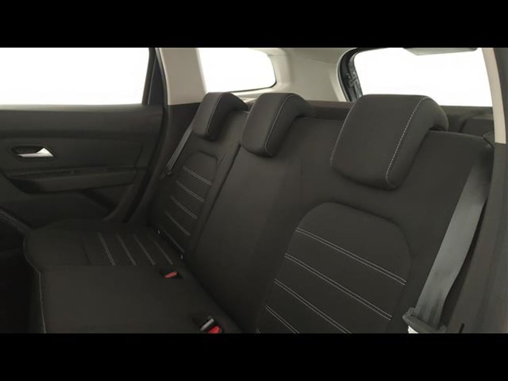 Dacia Duster usata a Milano (10)