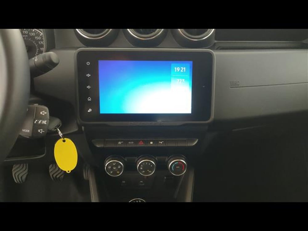Dacia Duster usata a Milano (11)