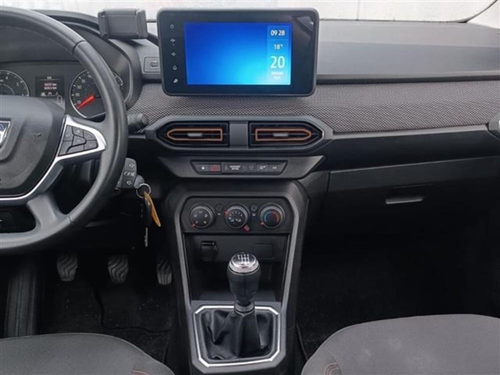 Dacia Sandero usata a Livorno (11)