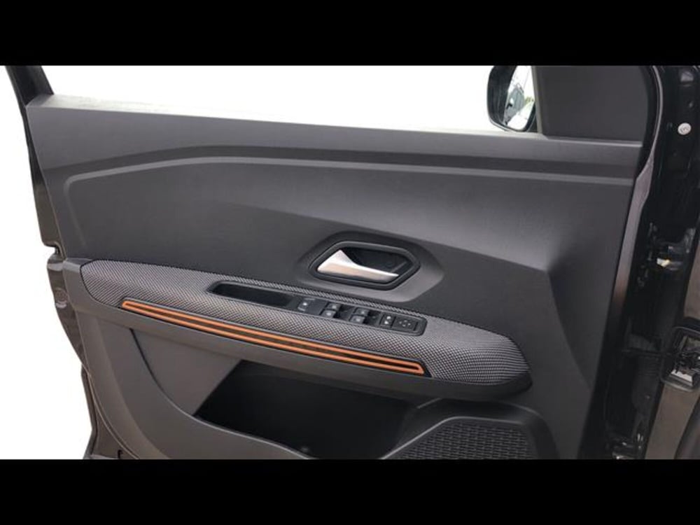 Dacia Sandero usata a Parma (15)