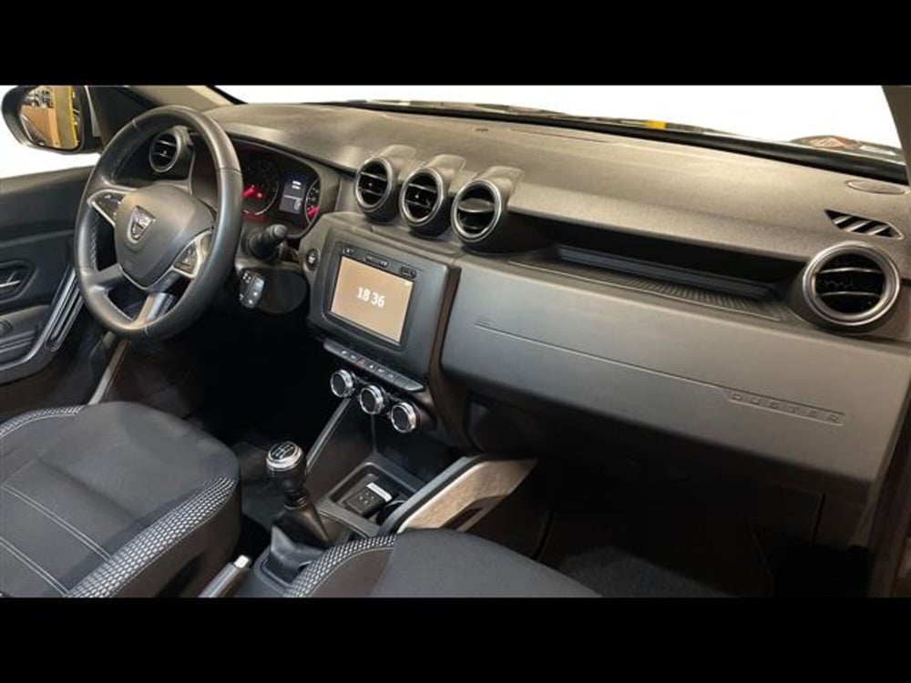 Dacia Duster usata a Varese (5)