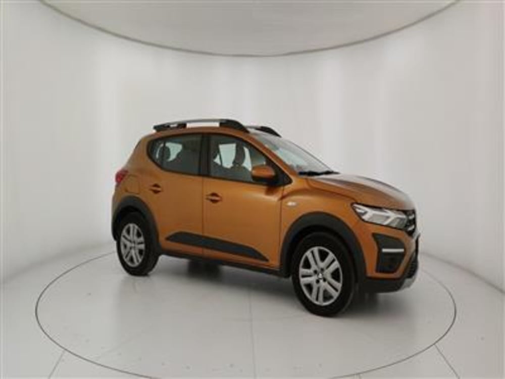 Dacia Sandero Stepway usata a Bari (10)