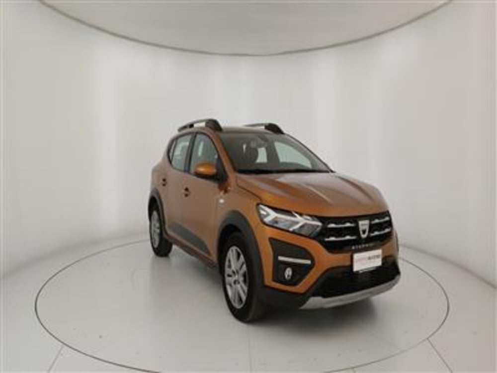 Dacia Sandero Stepway usata a Bari (11)