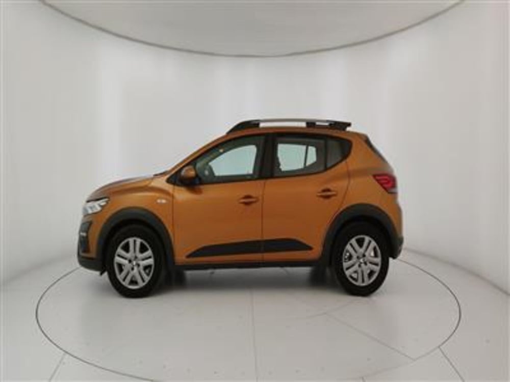 Dacia Sandero Stepway usata a Bari (3)