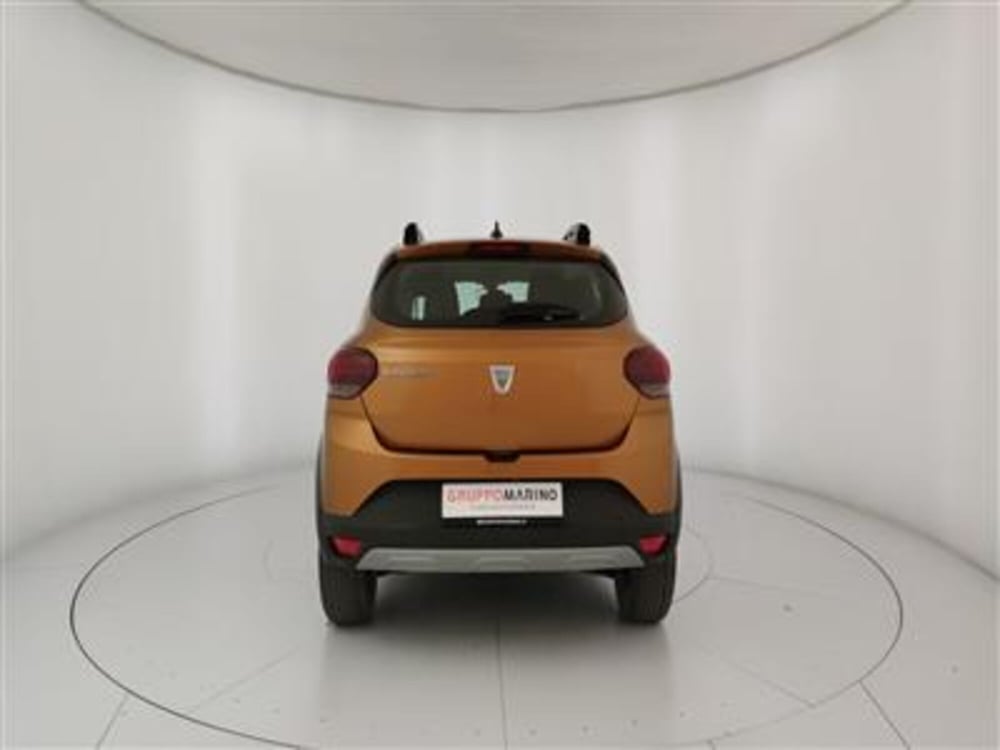 Dacia Sandero Stepway usata a Bari (6)