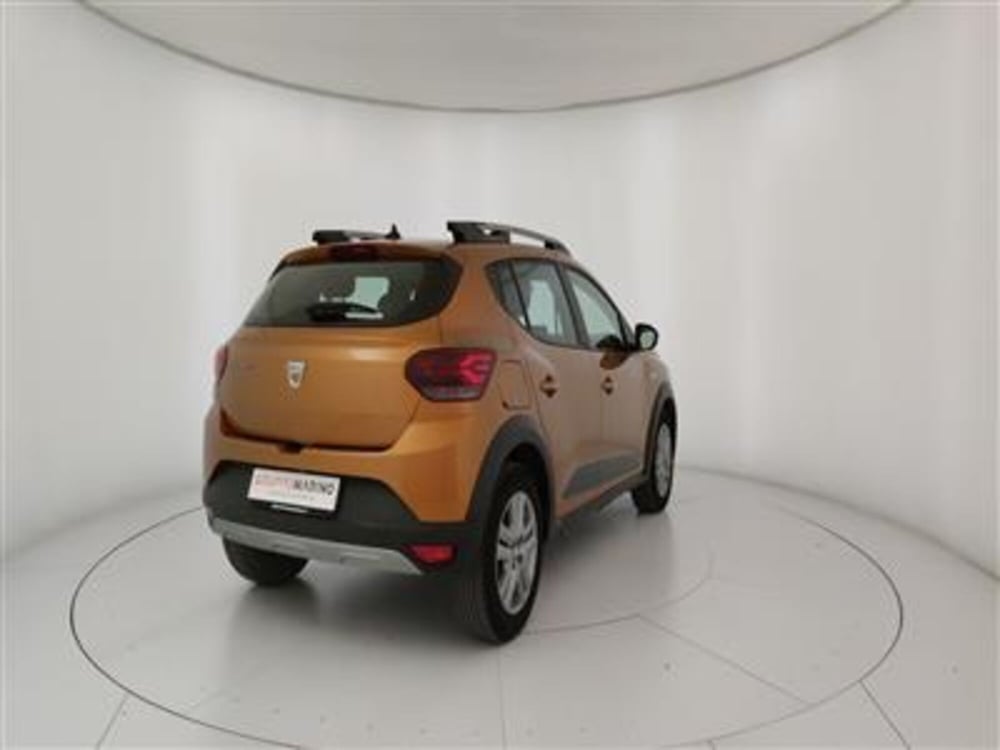 Dacia Sandero Stepway usata a Bari (7)