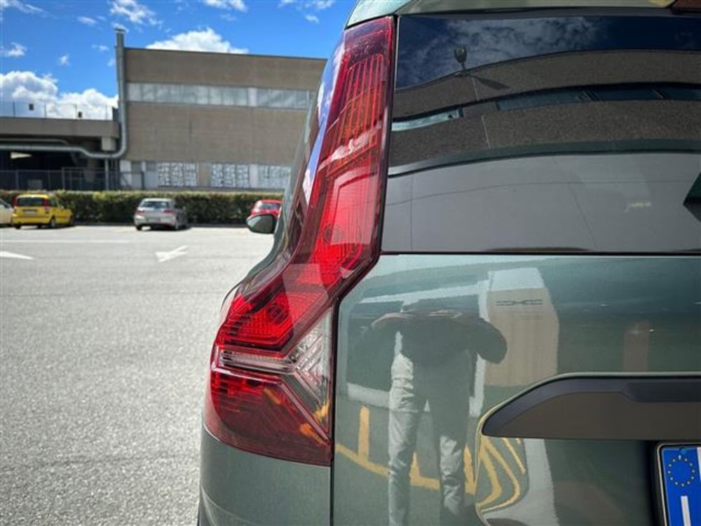 Dacia Jogger nuova a Torino (8)