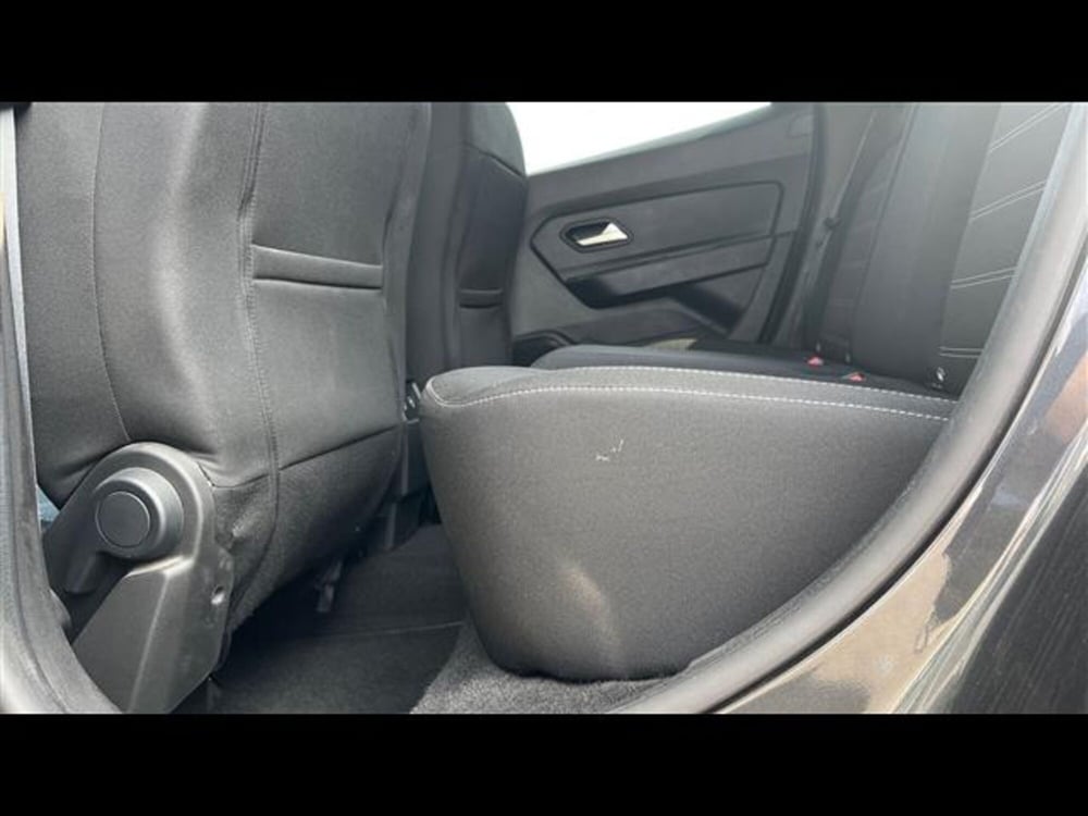 Dacia Duster usata a Padova (11)