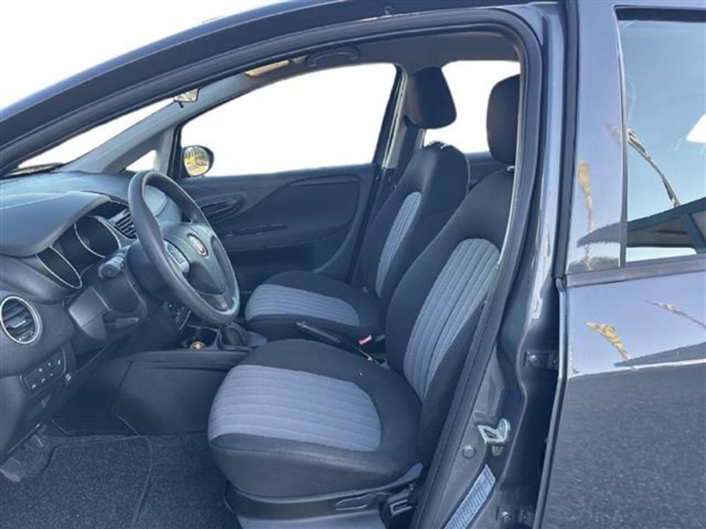 Fiat Punto usata a Torino (11)