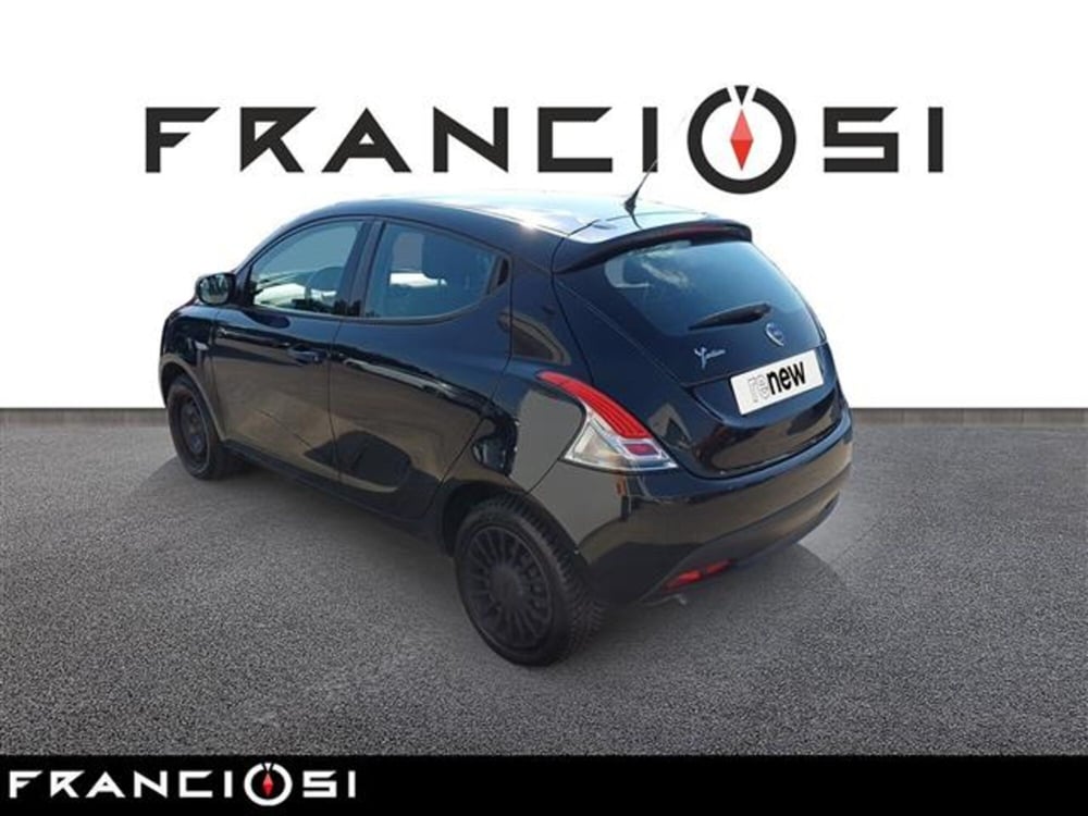 Lancia Ypsilon usata a Modena (3)