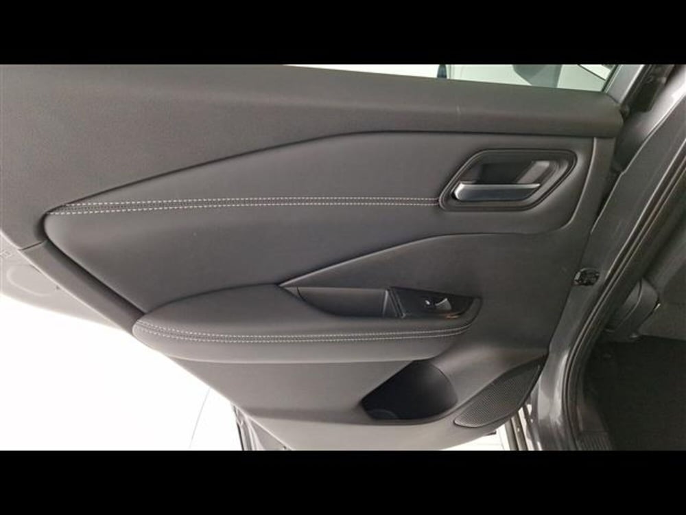 Nissan Qashqai usata a Milano (11)