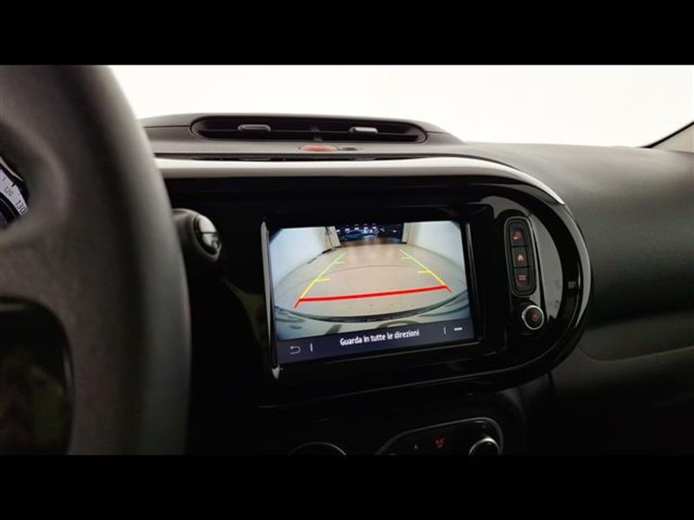 Renault Twingo usata a Milano (11)