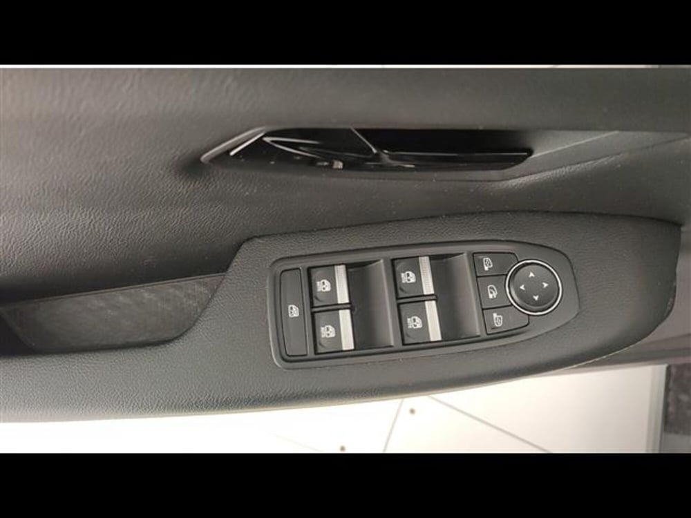 Renault Megane E-Tech Electric usata a Milano (12)