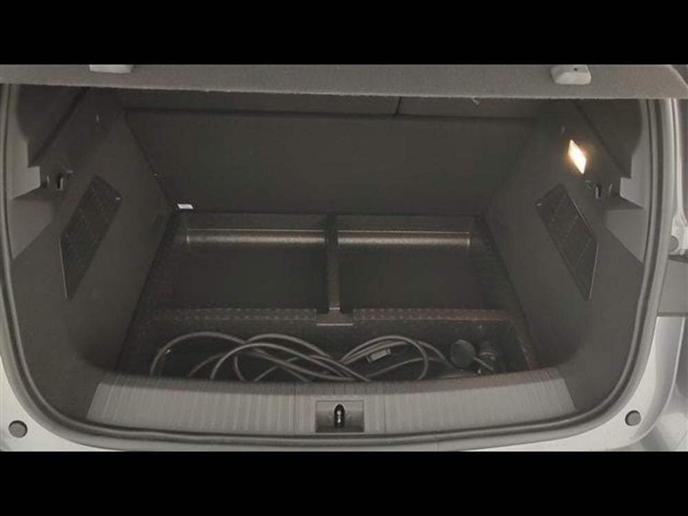 Renault Megane E-Tech Electric usata a Milano (14)