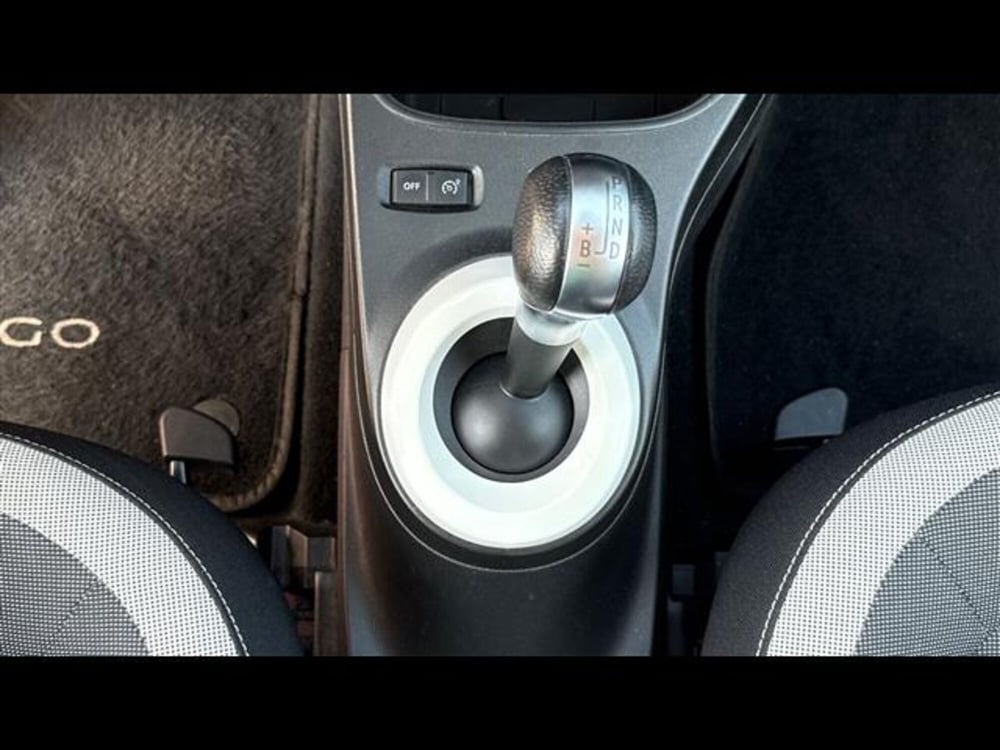 Renault Twingo usata a Lecce (6)