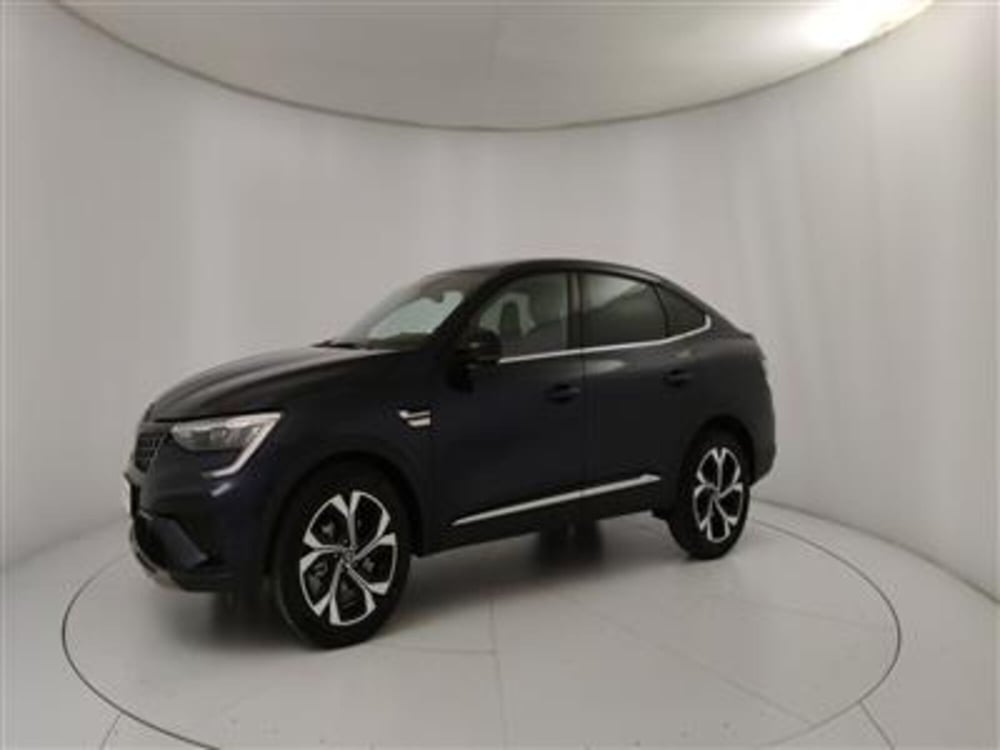 Renault Arkana nuova a Bari (2)