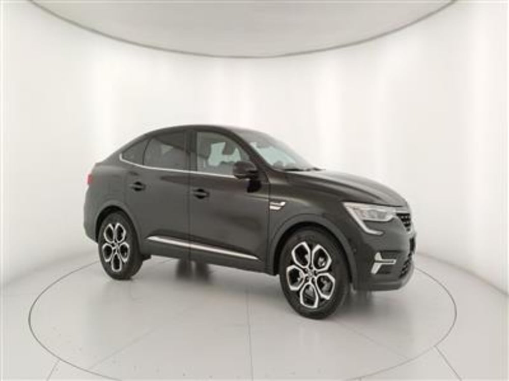 Renault Arkana usata a Bari (10)