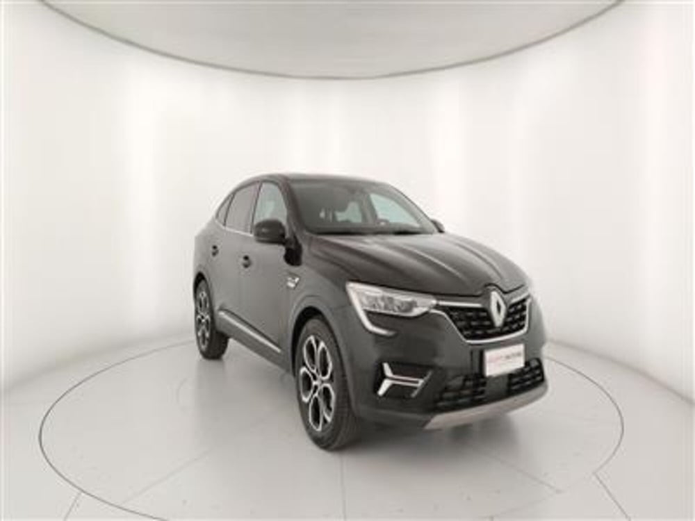 Renault Arkana usata a Bari (11)