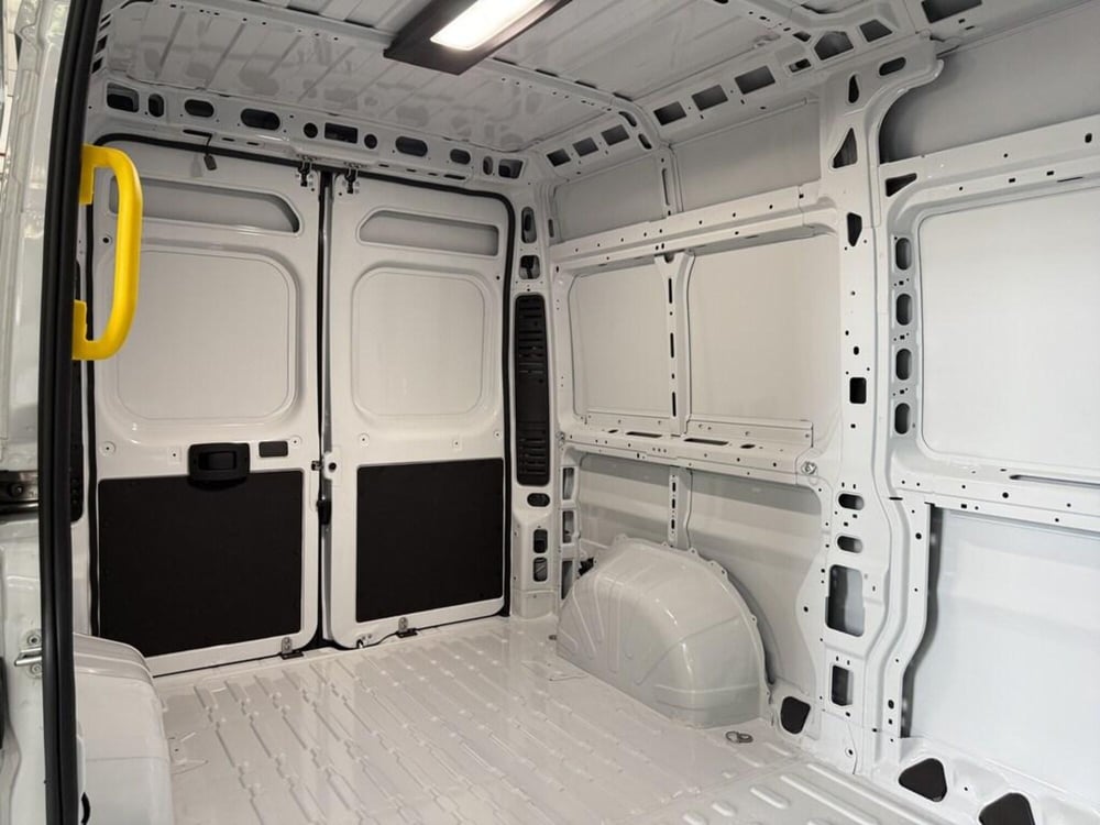 Toyota Proace Max Furgone nuova a Monza e Brianza (10)