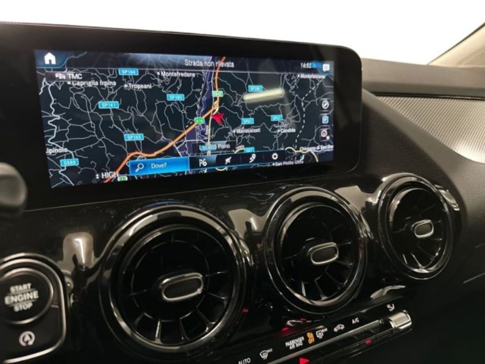 Mercedes-Benz GLA SUV usata a Avellino (12)