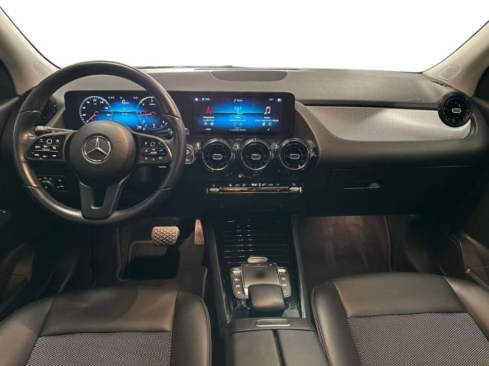 Mercedes-Benz GLA SUV usata a Avellino (9)