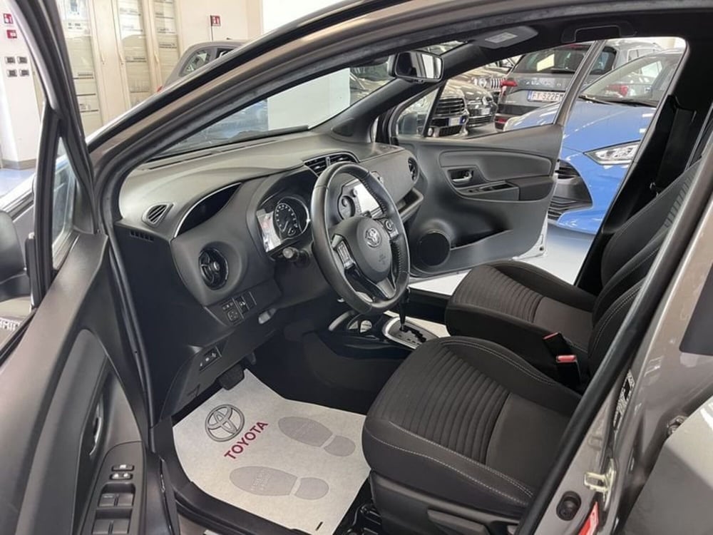 Toyota Yaris usata a Prato (7)
