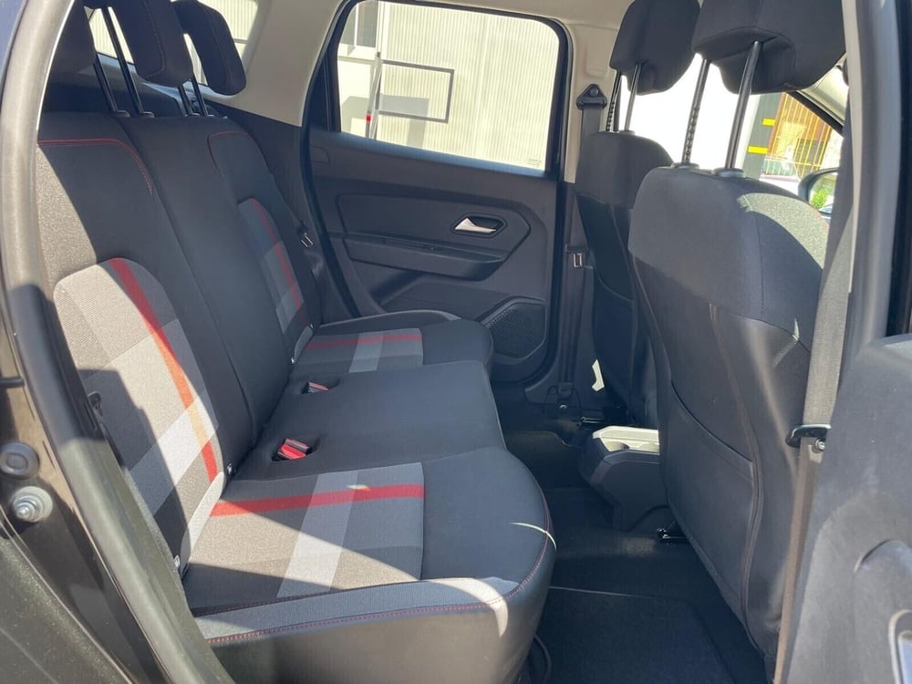 Dacia Duster usata a Messina (11)