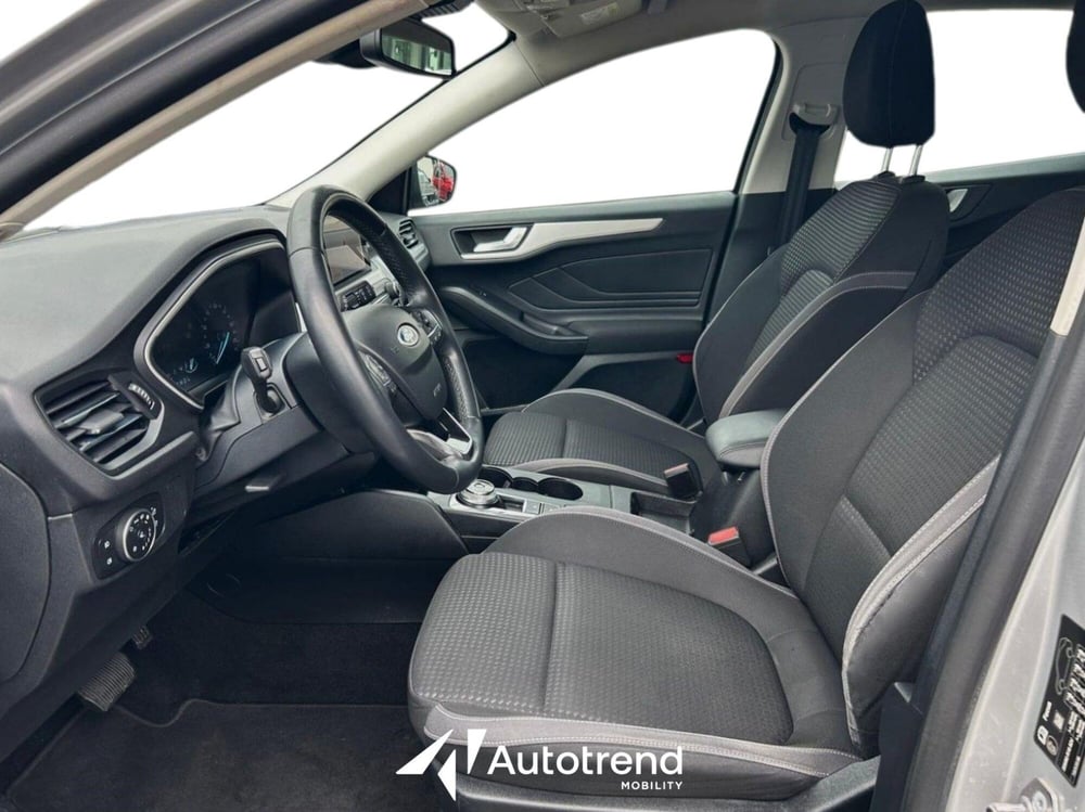 Ford Focus Station Wagon usata a Bari (5)