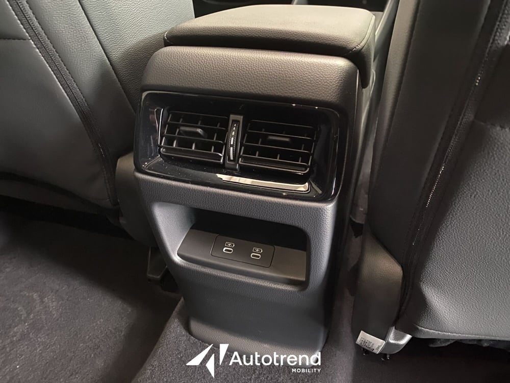 Honda CR-V nuova a Bari (16)