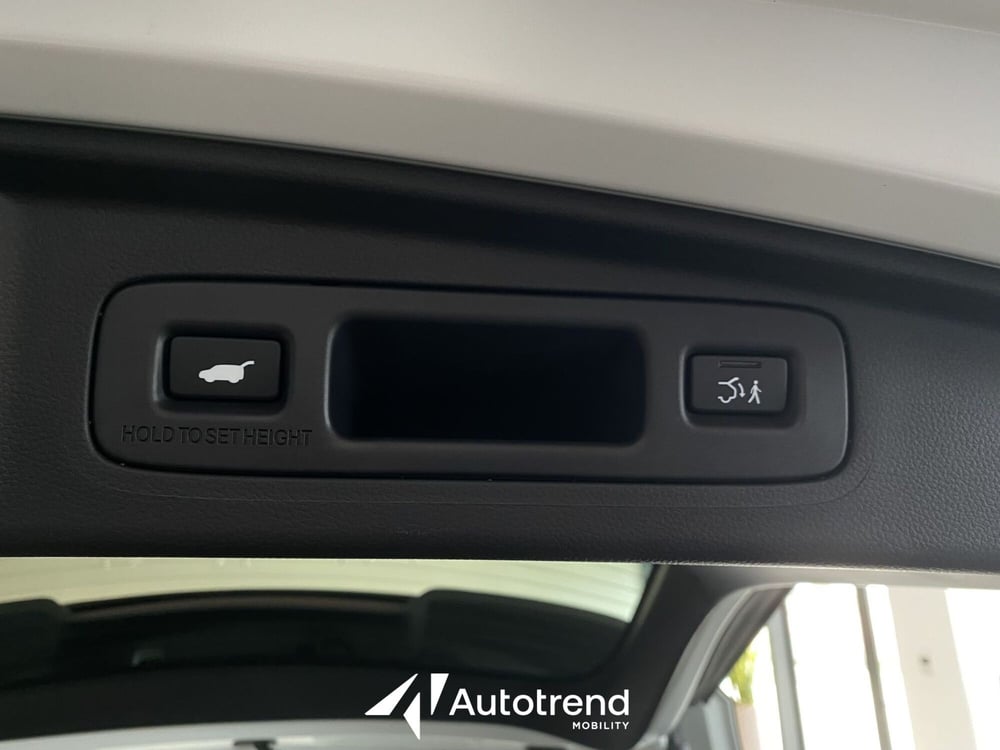 Honda CR-V nuova a Bari (18)