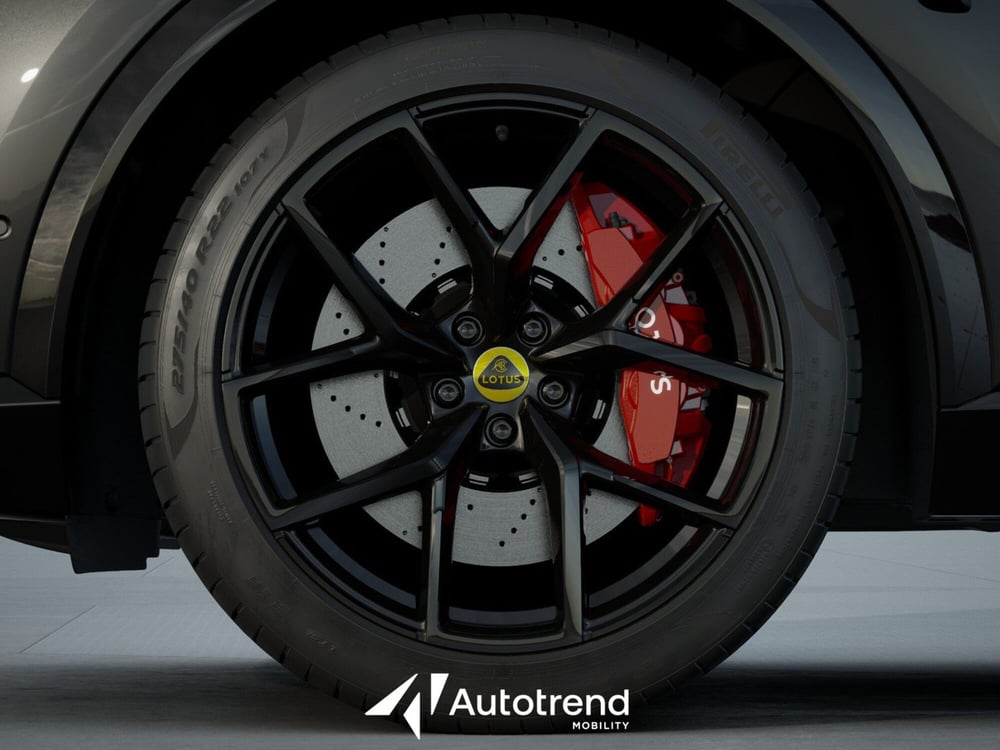 Lotus Eletre nuova a Bari (12)
