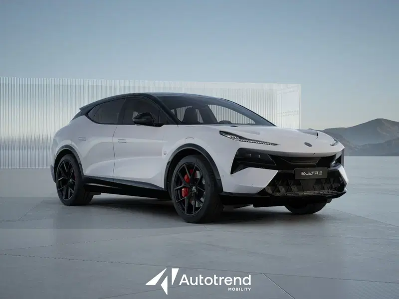 Lotus Eletre nuova a Bari (5)