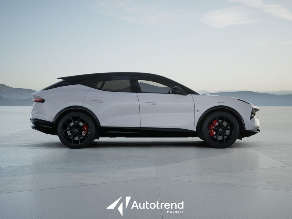 Lotus Eletre nuova a Bari (6)