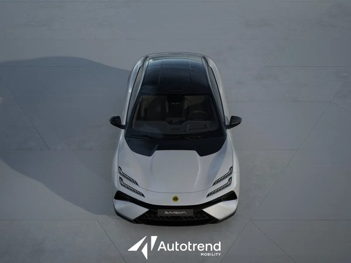 Lotus Emeya nuova a Bari (3)