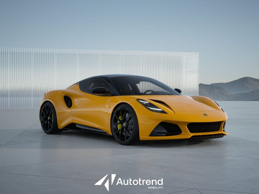 Lotus Emira nuova a Bari (3)