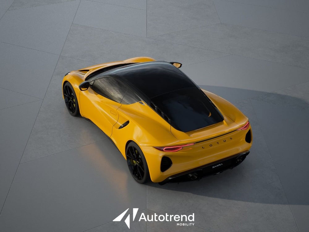 Lotus Emira nuova a Bari (6)
