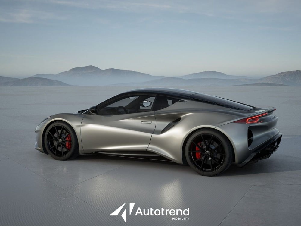Lotus Emira nuova a Bari (10)