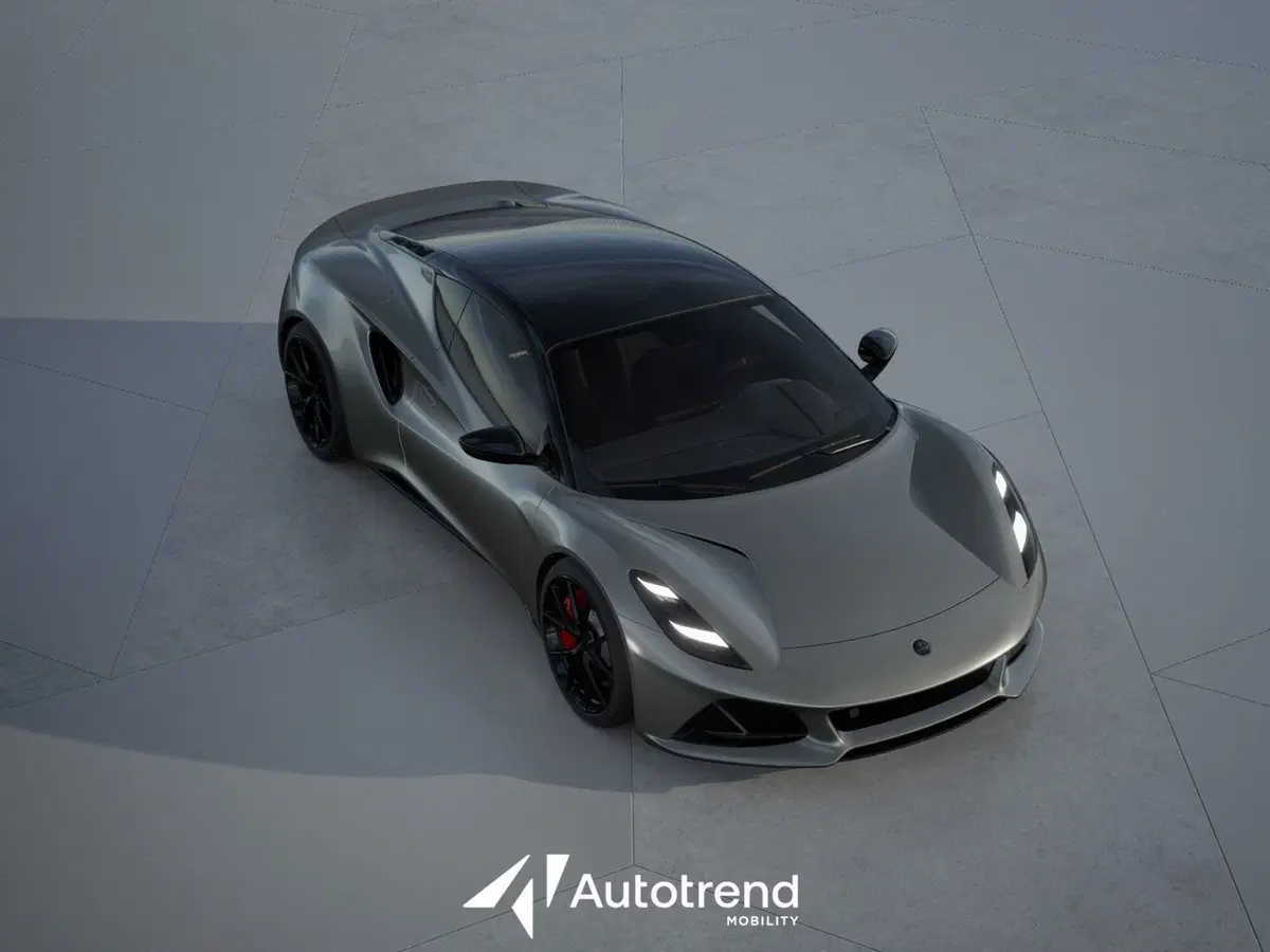Lotus Emira nuova a Bari (4)