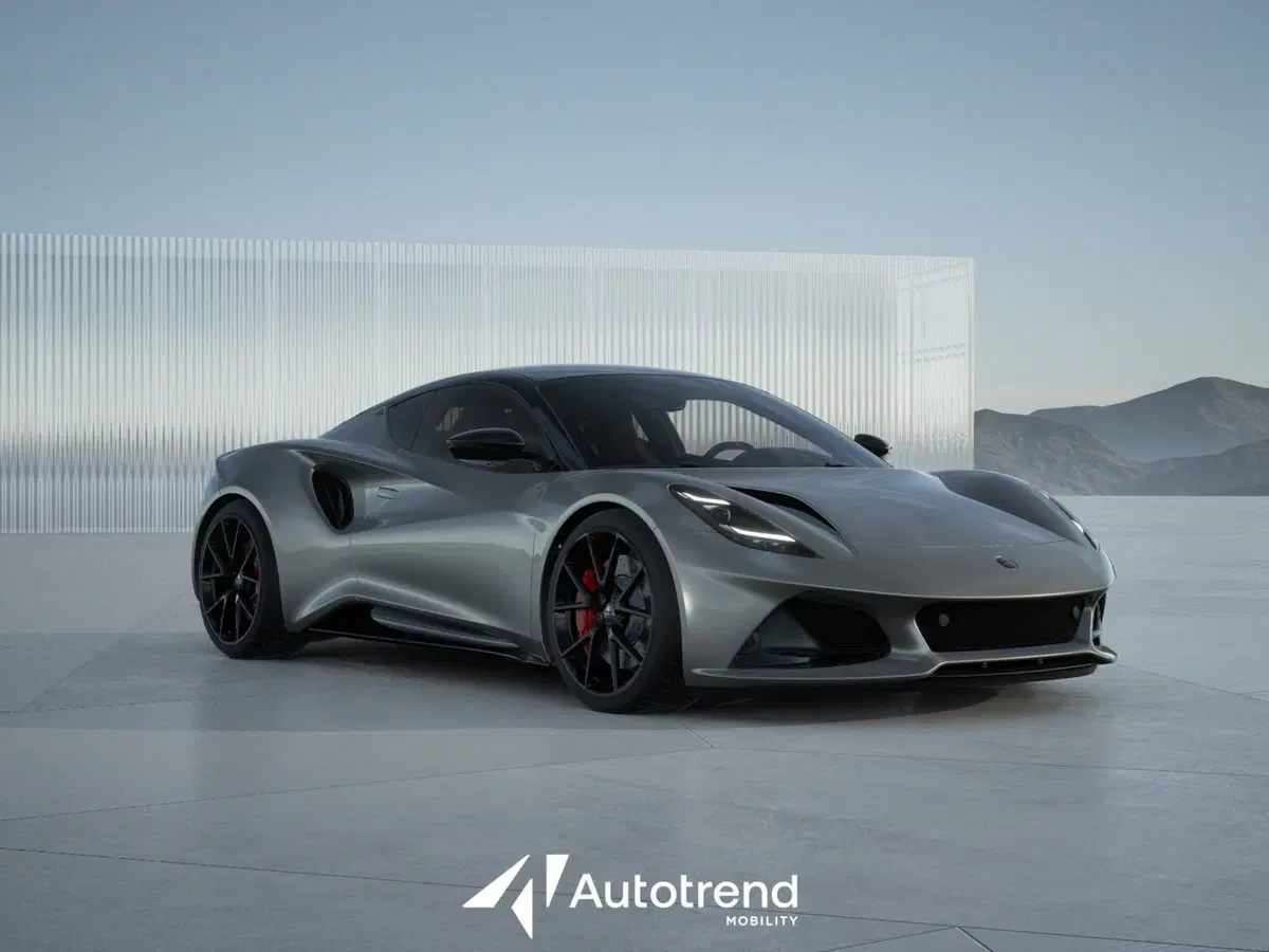 Lotus Emira nuova a Bari (5)