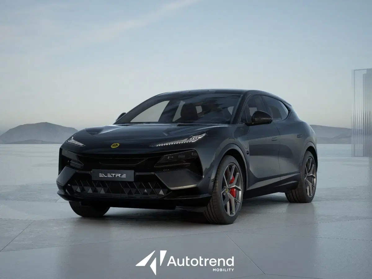 Lotus Eletre nuova a Bari