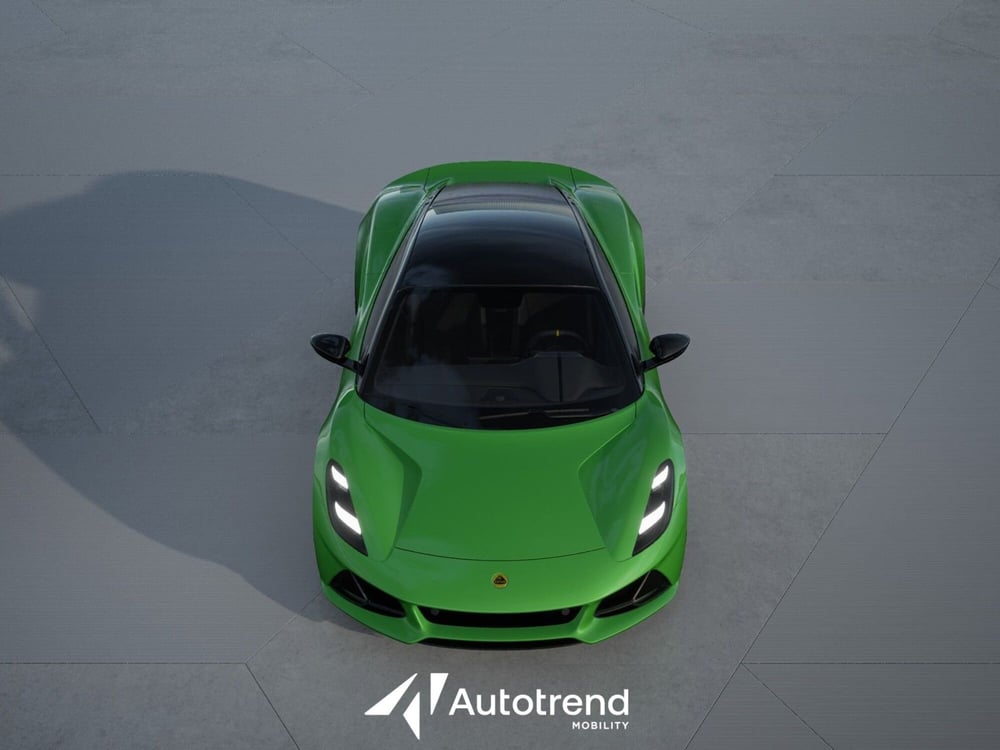 Lotus Emira nuova a Bari (2)