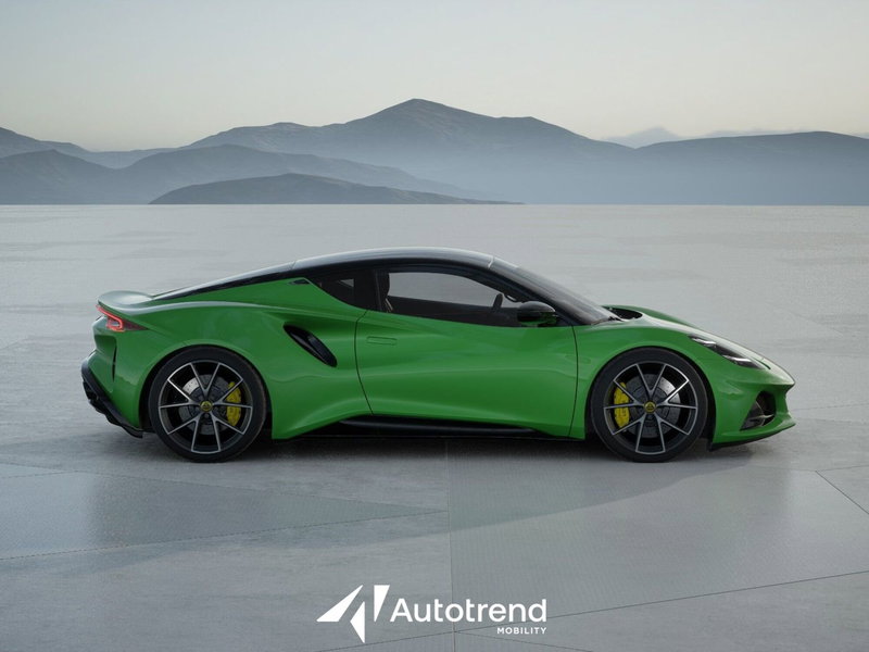 Lotus Emira nuova a Bari (6)